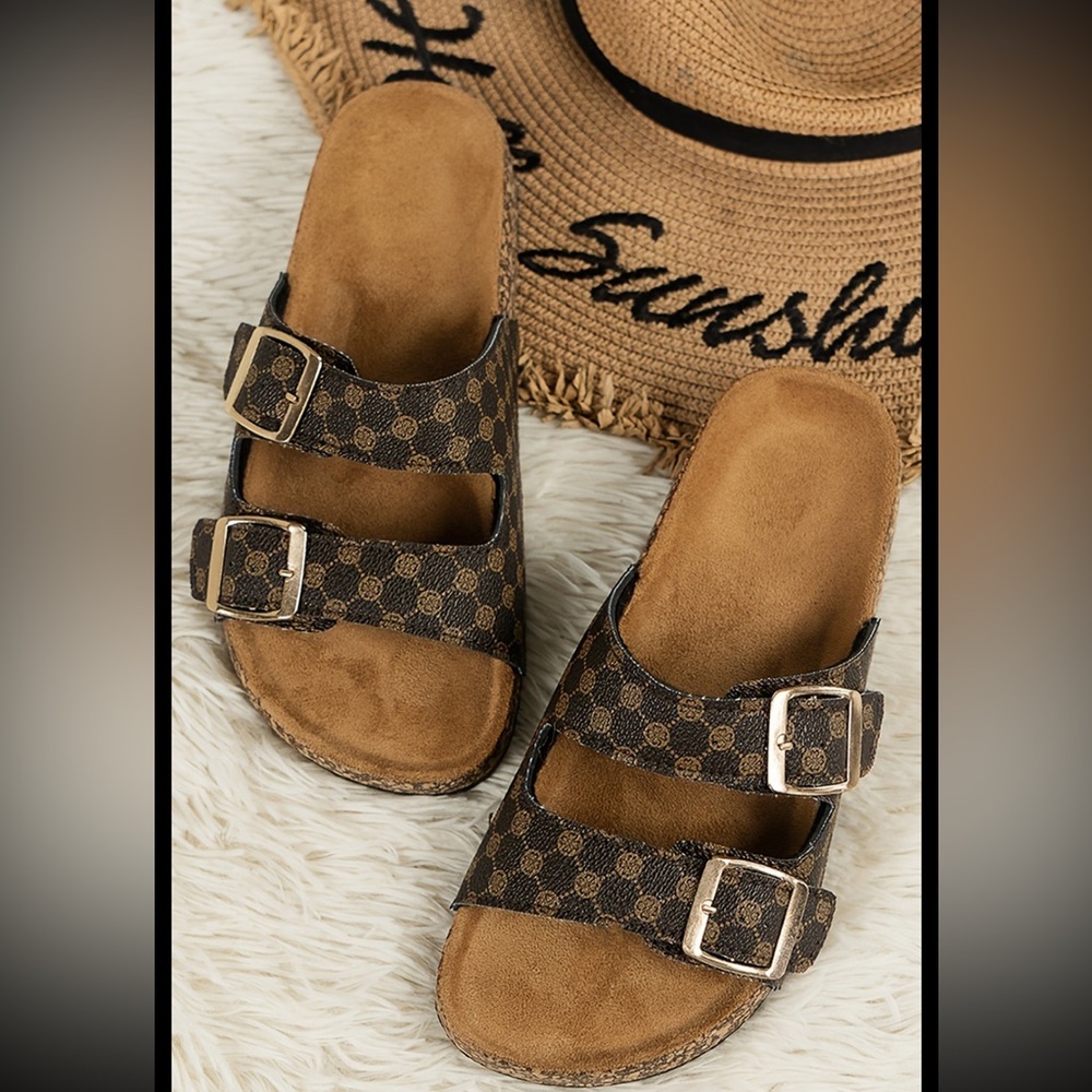 Geometric Print Cut Out Buckle PU Leather Flat Slippers